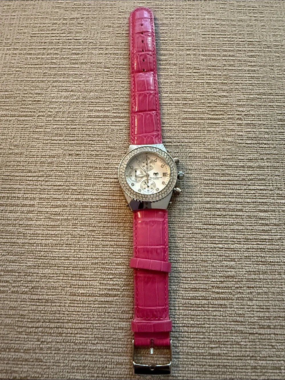Chronograph watch with Pink Croc-Embossed Leather Strap and Crystal Bezel